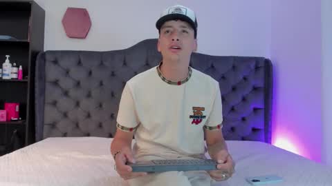 Snapshot of 1threestar chatting on 27, 2, 2026 1Threestar online show from 27, 2, 2026