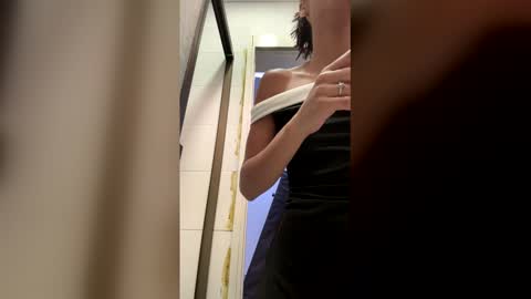 Snapshot of 1threestar chatting on 15, 3, 2026 1Threestar online show from 15, 3, 2026