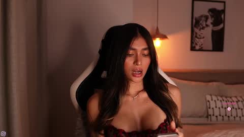 My name is Alexa. Please say hello I like to chat with you. If you have requests please use tip online show from 21, 12, 2025