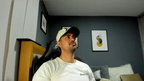 adam clarke online show from 14, 4, 2026