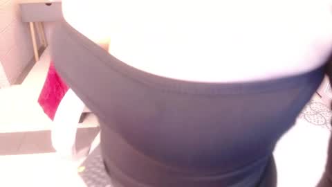 Snapshot of adri_velvet chatting on 10, 4, 2026 Adri online show from 10, 4, 2026