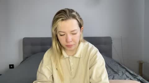 Snapshot of alyrasun chatting on 24, 3, 2026 Al online show from 24, 3, 2026