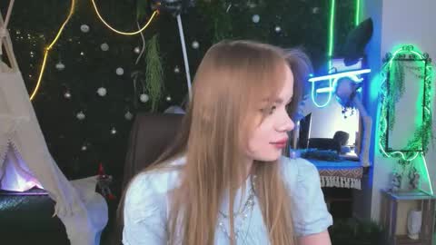 Snapshot of amynox chatting on 4, 3, 2026 Amy online show from 4, 3, 2026