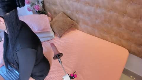 Snapshot of ariana_morelly chatting on 15, 4, 2026 ARIANA MORELLY online show from 15, 4, 2026