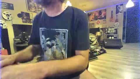 Snapshot of blue73524833 chatting on 15, 4, 2026 blue73524833 online show from 15, 4, 2026