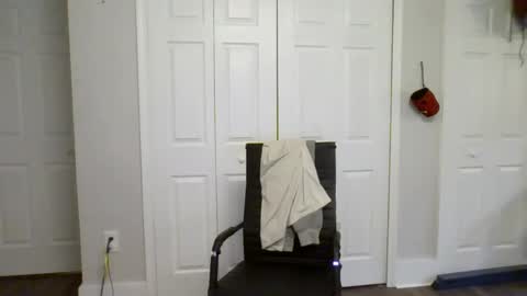 bradley203470 online show from 11, 2, 2025