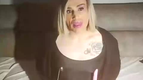 carolinasexdoll1980 online show from 12, 3, 2026