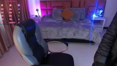 Snapshot of catti_brie_ chatting on 25, 11, 2025 catti_brie_ online show from 25, 11, 2025