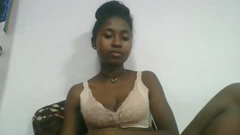 Snapshot of chantale483461 chatting on 22, 3, 2026 chantale483461 online show from 22, 3, 2026