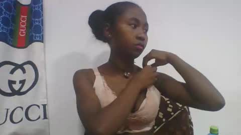 Snapshot of chantale483461 chatting on 23, 3, 2026 chantale483461 online show from 23, 3, 2026