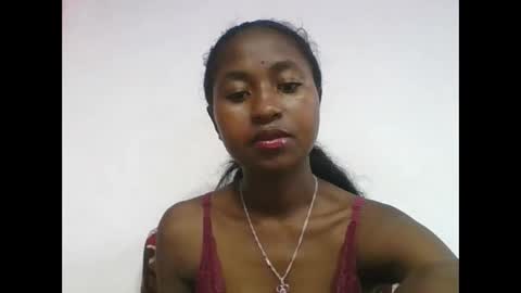 Snapshot of chantale483461 chatting on 15, 4, 2026 chantale483461 online show from 15, 4, 2026