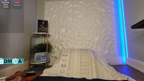 Chevi Blue online show from 9, 2, 2026