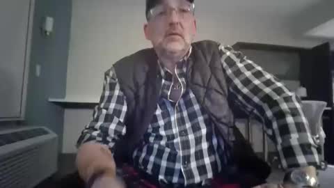 Snapshot of chippy70 chatting on 17, 2, 2026 chippy70 online show from 17, 2, 2026