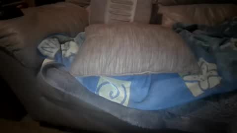 Snapshot of chippy70 chatting on 15, 4, 2026 chippy70 online show from 15, 4, 2026