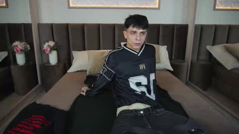 Snapshot of clarkbev chatting on 13, 3, 2026 Clark online show from 13, 3, 2026