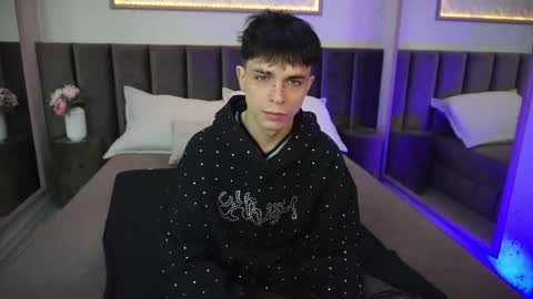 Snapshot of clarkbev chatting on 18, 3, 2026 Clark online show from 18, 3, 2026