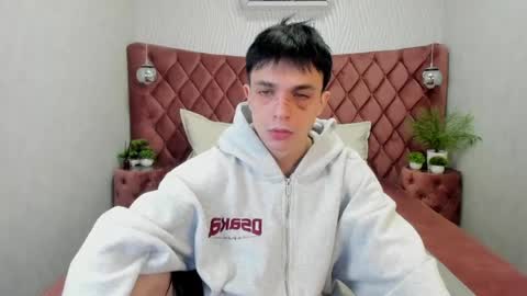 Snapshot of clarkbev chatting on 15, 4, 2026 Clark online show from 15, 4, 2026