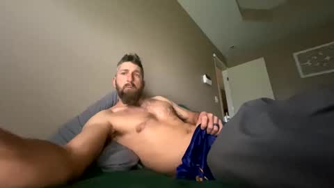 Snapshot of creeksidecouple chatting on 10, 4, 2026 Creeksidecouple online show from 10, 4, 2026