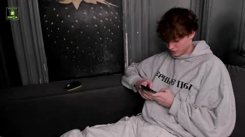 Snapshot of curlytwinkboy chatting on 4, 3, 2026 KEVIN online show from 4, 3, 2026