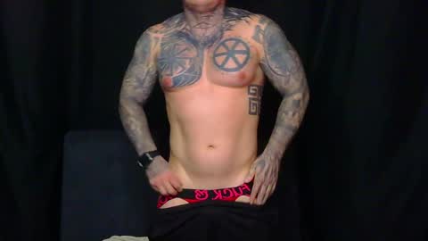 Snapshot of devilwithtats chatting on 11, 4, 2026 Lucian online show from 11, 4, 2026