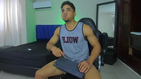 DUSTYN MICHELLE online show from 20, 3, 2026