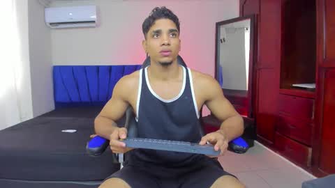 DUSTYN MICHELLE online show from 23, 3, 2026