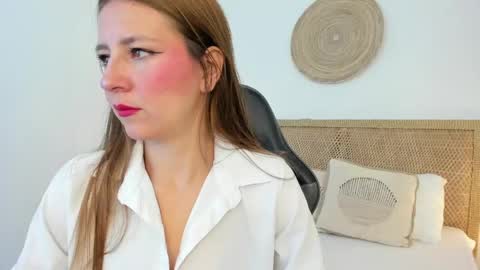 E L A I A online show from 24, 3, 2026