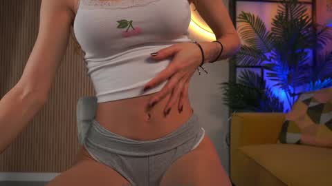    online show from 31, 10, 2025