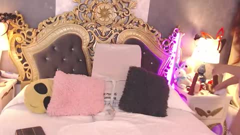 GiselleNoah online show from 10, 3, 2026