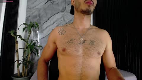 Snapshot of grant_irons chatting on 14, 4, 2026 Grant Irons online show from 14, 4, 2026