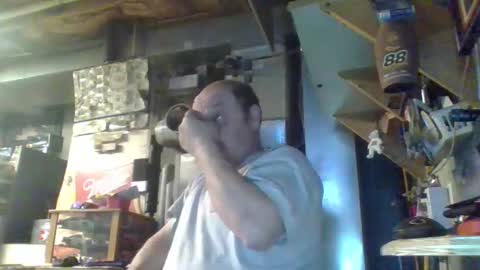 Snapshot of handiemanhere chatting on 3, 4, 2026 naked man online show from 3, 4, 2026