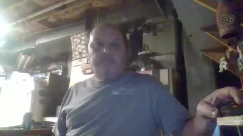 Snapshot of handiemanhere chatting on 5, 4, 2026 naked man online show from 5, 4, 2026