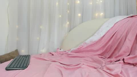 Snapshot of helen_zen chatting on 14, 3, 2026 helen zen online show from 14, 3, 2026