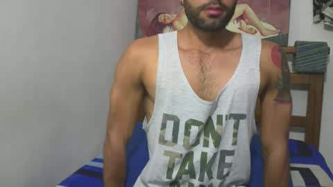 Snapshot of hideonbush051 chatting on 4, 2, 2026 hideonbush online show from 4, 2, 2026