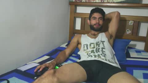 Snapshot of hideonbush051 chatting on 17, 2, 2026 hideonbush online show from 17, 2, 2026