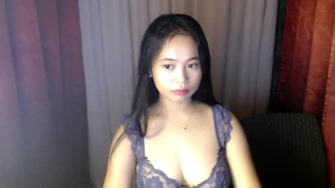hot_pinayyy online show from 3, 12, 2025