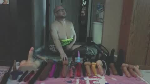 Snapshot of jghosty69 chatting on 5, 4, 2026 Nasty Cumslut online show from 5, 4, 2026