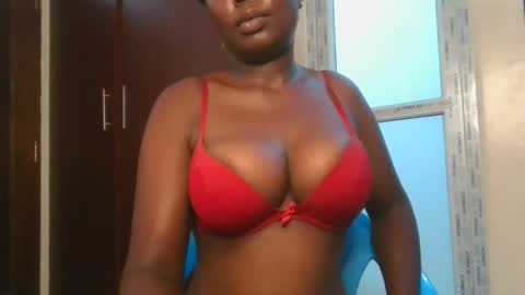 Snapshot of joankein_255 chatting on 3, 12, 2025 varl online show from 3, 12, 2025