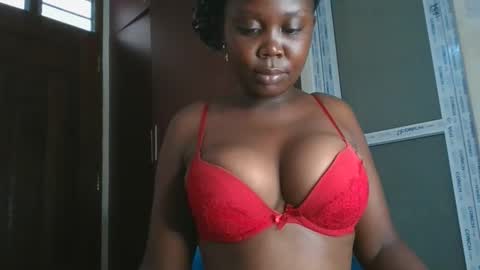 Snapshot of joankein_255 chatting on 18, 12, 2025 varl online show from 18, 12, 2025