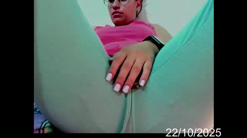 Snapshot of lady_jhana chatting on 22, 10, 2025 Jhana online show from 22, 10, 2025