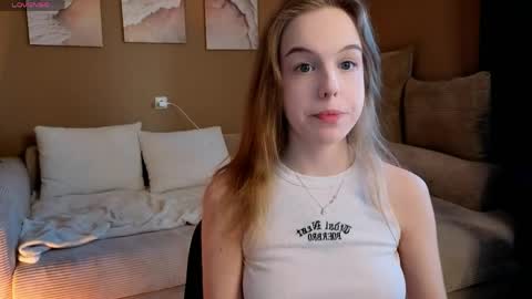 Snapshot of leiamurphy chatting on 5, 4, 2026 Leia online show from 5, 4, 2026