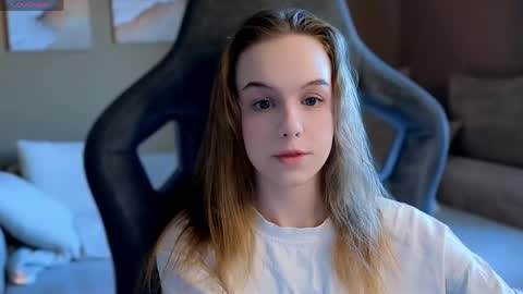 Snapshot of leiamurphy chatting on 14, 4, 2026 Leia online show from 14, 4, 2026