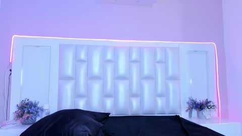 Snapshot of liia_collins chatting on 7, 3, 2026 Lia online show from 7, 3, 2026