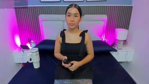  lily  online show from 9, 10, 2025