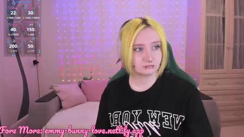 Snapshot of lover_emmy chatting on 3, 2, 2026 Emmy online show from 3, 2, 2026