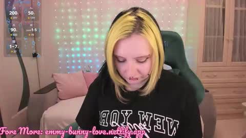 Snapshot of lover_emmy chatting on 5, 2, 2026 Emmy online show from 5, 2, 2026