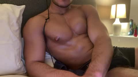 luis763413 online show from 16, 4, 2026