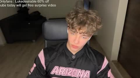 Snapshot of lukedesirable chatting on 3, 4, 2026 lukedesirable online show from 3, 4, 2026