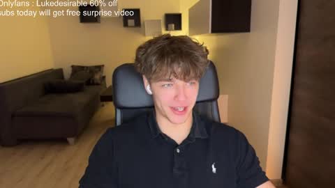 Snapshot of lukedesirable chatting on 10, 4, 2026 lukedesirable online show from 10, 4, 2026