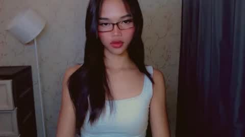 Snapshot of lykaloops chatting on 28, 2, 2026 LYKA LOOPS online show from 28, 2, 2026